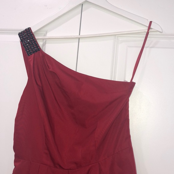 One sleeve red dress - Jacob - Picture 3 of 3